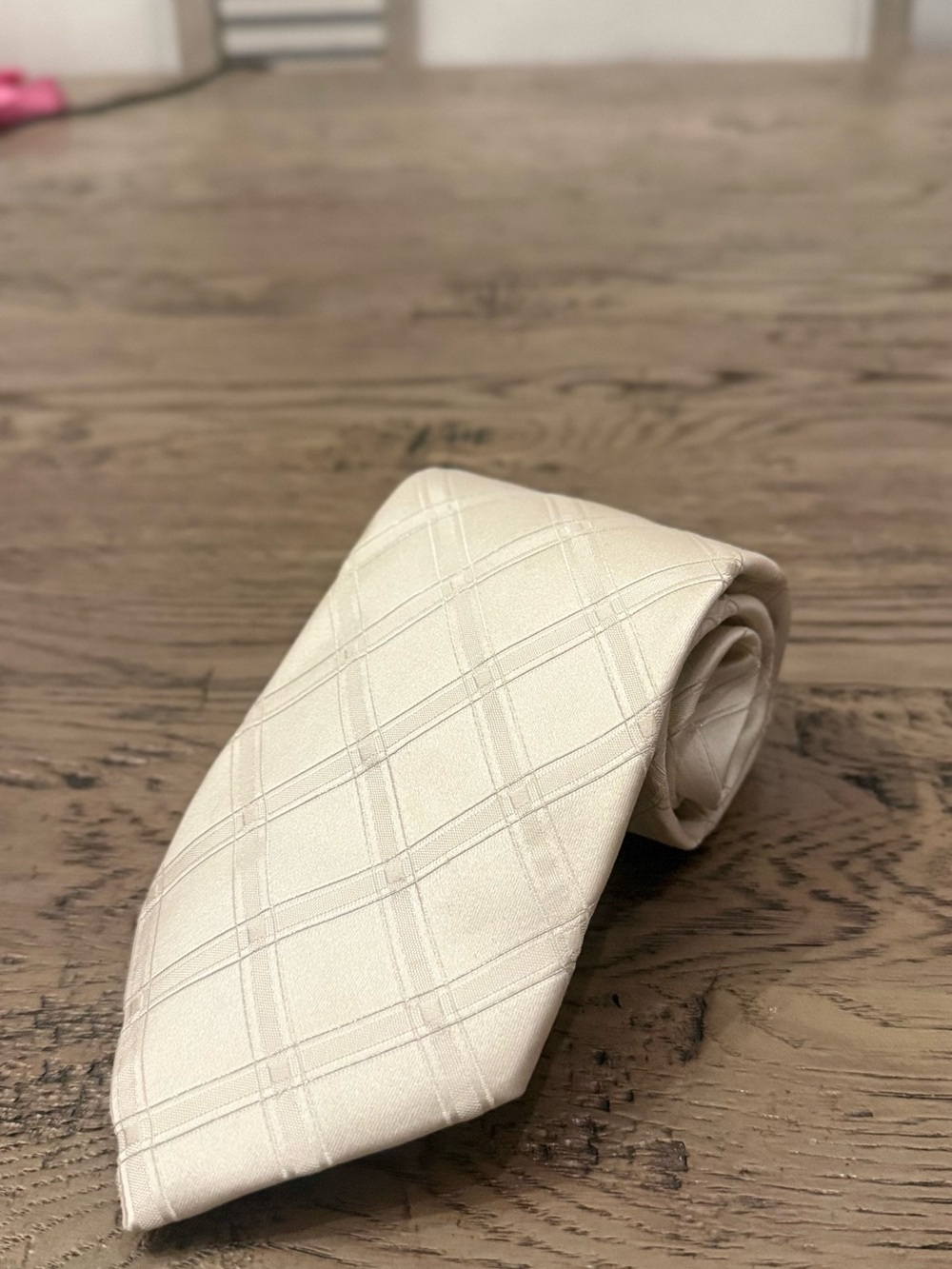 Cream Plaid Men's Tie - Elegant Silk-Blend Neckwear